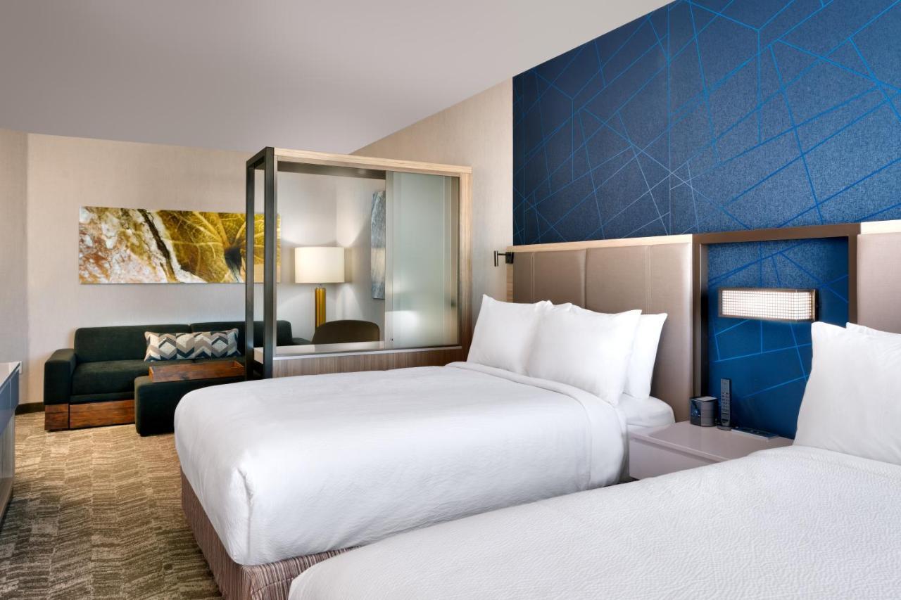 Springhill Suites By Marriott Cottonwood Exterior photo