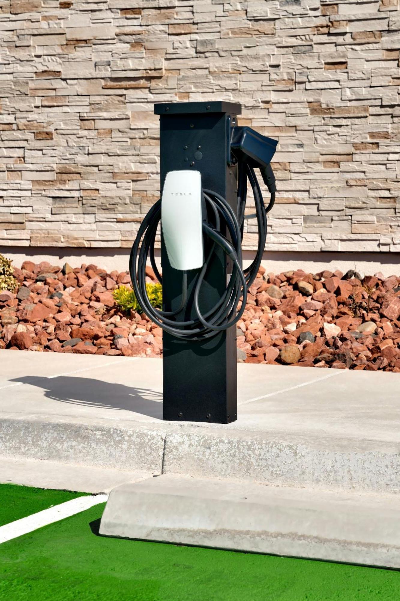 Springhill Suites By Marriott Cottonwood Exterior photo
