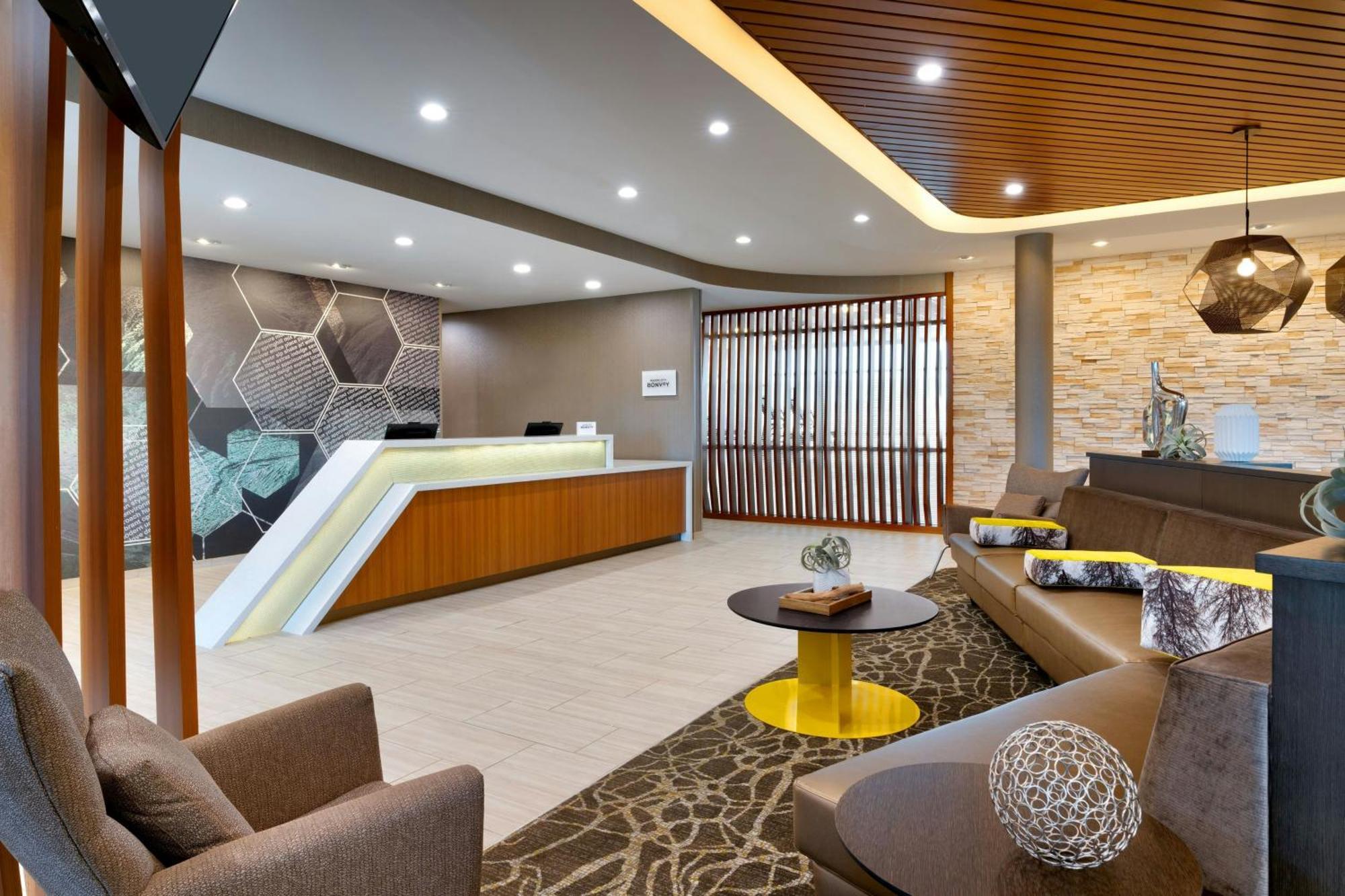 Springhill Suites By Marriott Cottonwood Exterior photo